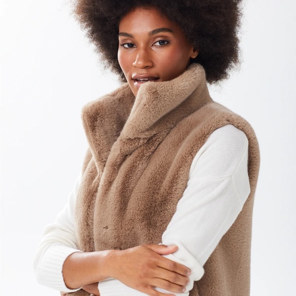 Alice Walk Jackets & Blazers - Alice Walk Camel Faux Fur Vest